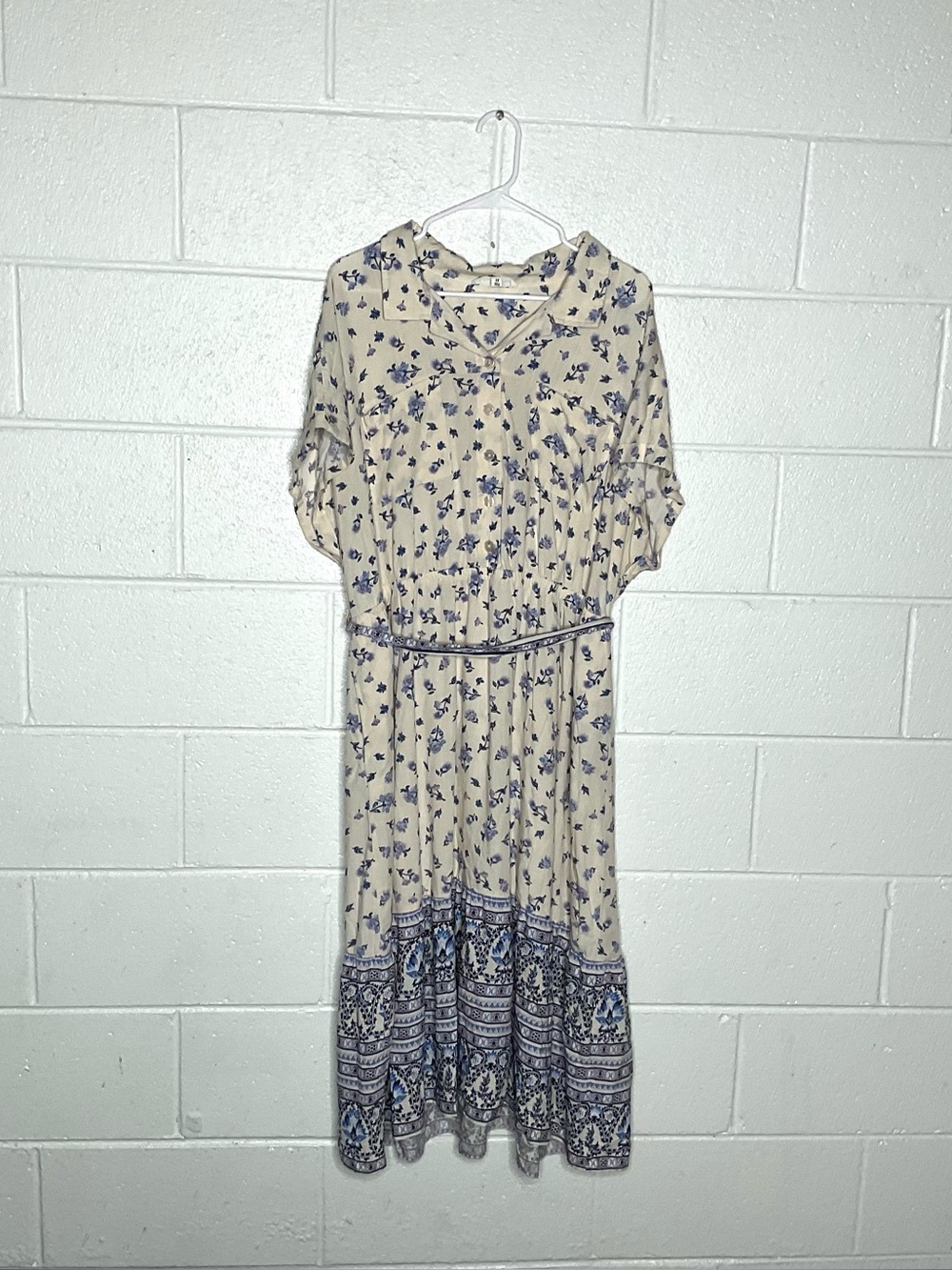 < Lucky Brand Plus Size Floral Pattern Midi Dress Size 3X >